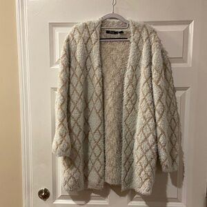 🧡 Women’s fuzzy knit cardigan sweater